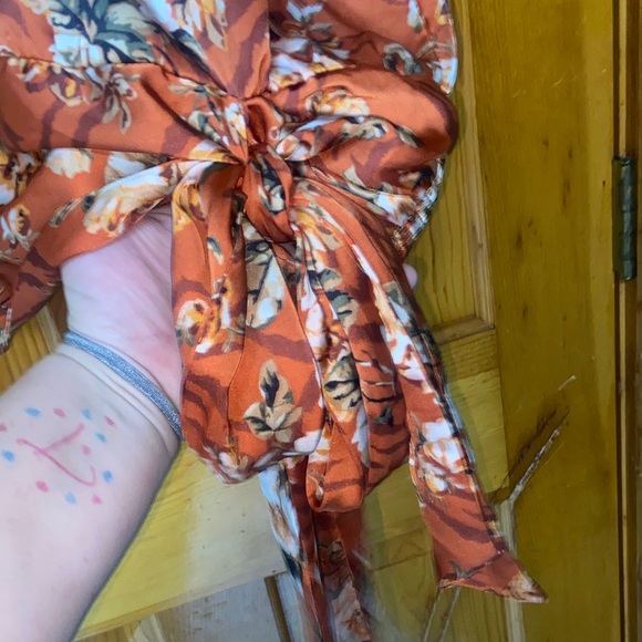 White House Black Market Floral Sleeveless Blouse - Orange - Picture 7 of 8